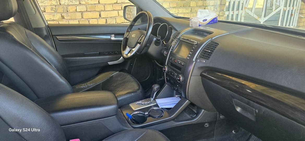 سيرانتو كصة جنطه متومه 
كاز تنسه الصرف بيه حصة كاز 
سعر 50 ورقه محرك كير حداديه 
تخم تاير جديد الشطره
واتساب فقط***********
