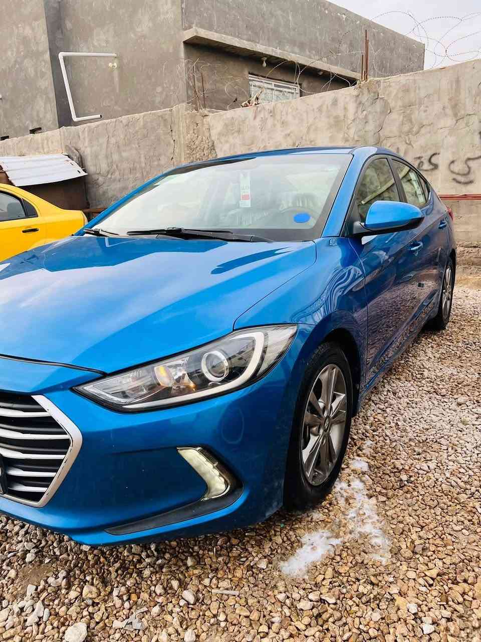 سلام عليكم النترا للبيع موديل 2018 امريكي رقم اربيل الجديد سنويه مجده بيه جاملغ امامي محرك 2000 دوش مكينه وكير وحداديه وتخم  تاير وتبريد وتدفه موصفات شاشه كامره دواره نقطه عمياء حساسات خلفيه تحكمات جهتين ويلكب سعر 123وبيه مجال مكاني بايل رقم الهاتف ‭0789 105 5225‬
