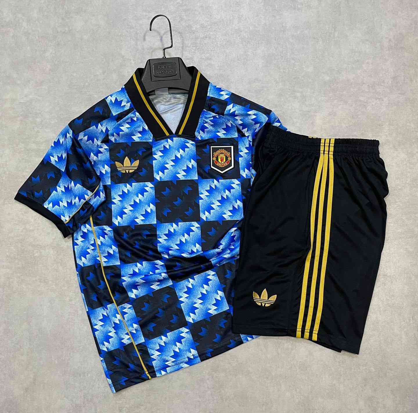 اكثر من 30 موديل للموسم الصيفي 
السعر 15 الف 
متوفر توصيل لجميع المحافظات 
للحجز مراسلة الصفحة 
العنوان بغداد المعامل البستان مجاور مطعم اوراس


**إذا كنت صاحب هذا الإعلان وتريد حذفه لأي سبب، رجاءا أرسل رسالة إلى الدعم الفني**