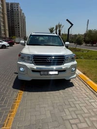 تويوتا • لاندكروزر GXR • لاندكروزر • GXR 2013 • سيارة دفع رباعي • تويو...