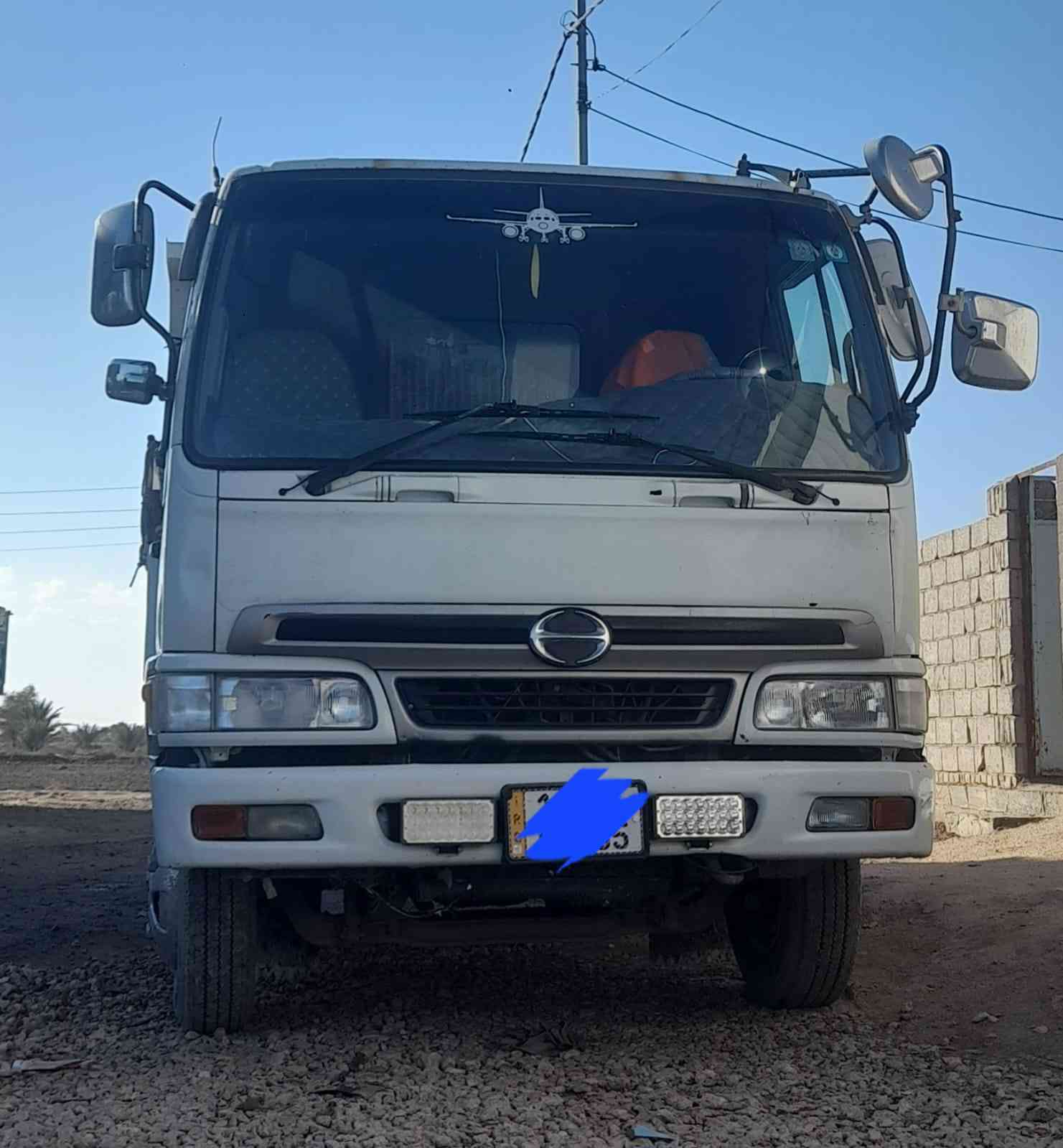 السلام عليكم هينو تك قماره للبيع منزل موديل رقم وهزه وسنويه جدد سنويه بسمي للستفسار اكثر ***********
