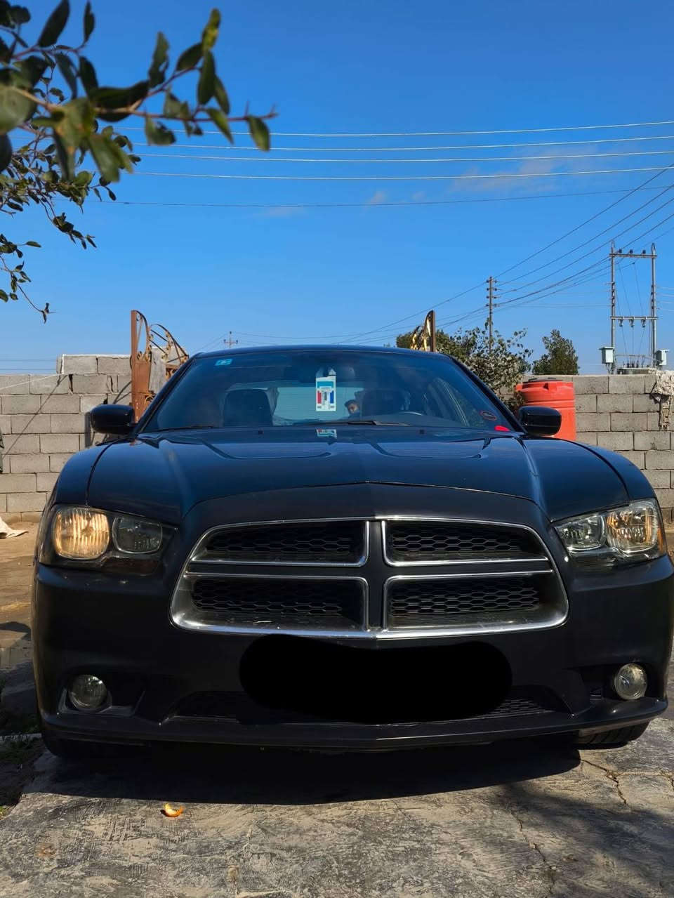 سلام عليكم 
جارجر كندي 2014
مكفووله!! عدا البنيد مبدل!!! 
رقم بغداد انكليزي 
سياره جديده ما ناقصه شي بس الاكسن 
مكاني ميسان قلعه صالح 
السعر 146 وبيه مجال قليل 
***********
تريد السياره اتصل وخادم 
خاص ما متواجد
