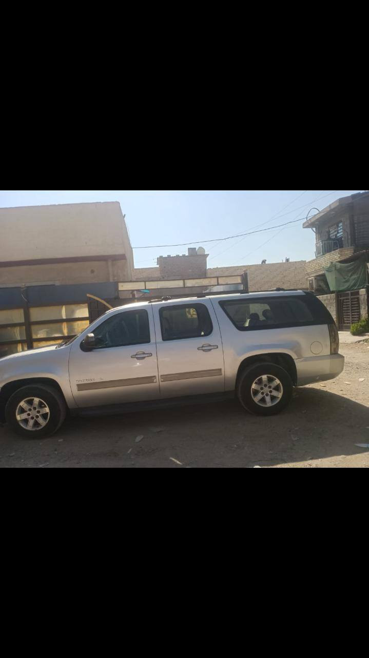 السلام عليكم 
رمضان كريم 
جمسي يوكن 2010 طبلة 6 برغي 
السيارة مصبوغة عام مكينة جديدة كير نضيف حدادية نضيفة تبريد شغال السعر 110 وقابل للتفاوض وللتفاصيل اكثر عن تحويل باسمك وتستلم غرامات مصفرة السيارة للاتصال ***********
