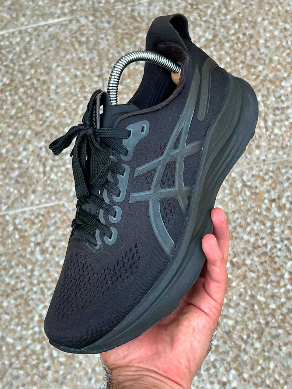 Gel- kayano- 32.
اورجنال اصلى قياس ٤٢.٥ ..طول القدم ٢٧ سم


**إذا كنت صاحب هذا الإعلان وتريد حذفه لأي سبب، رجاءا أرسل رسالة إلى الدعم الفني**