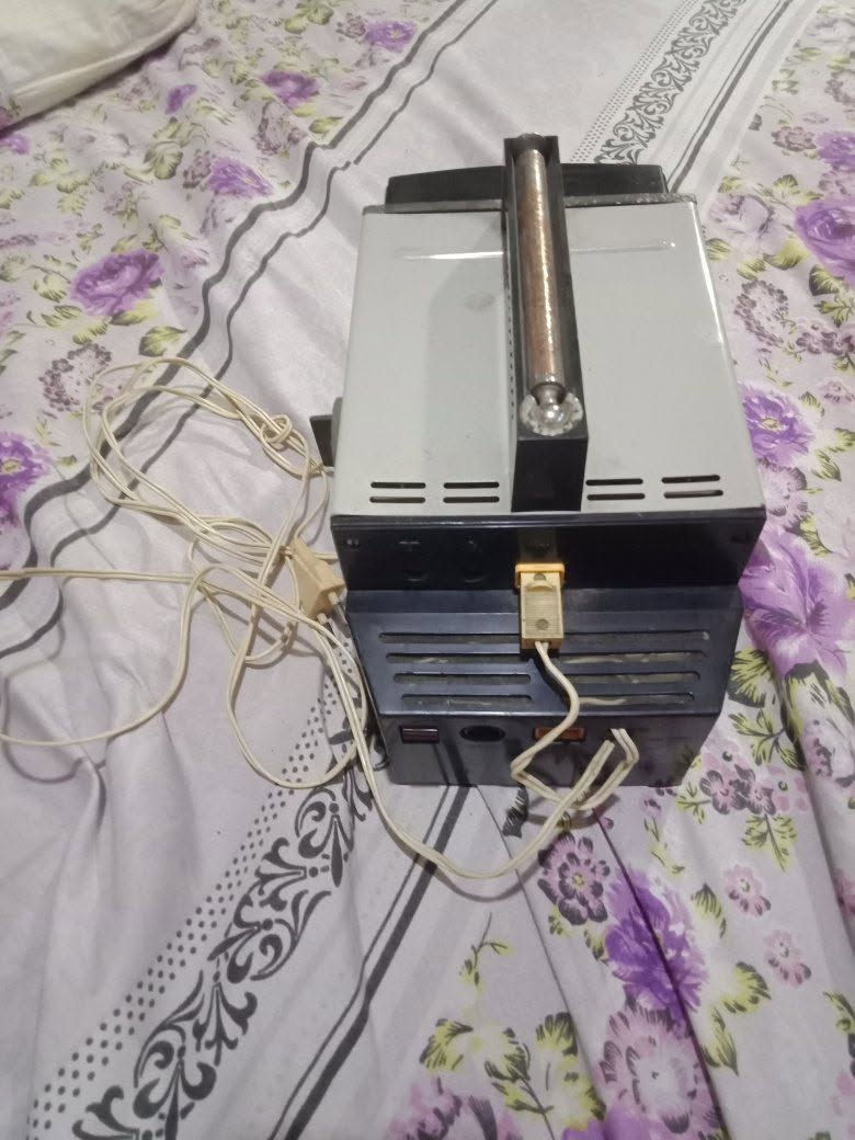 قديم جدآ جدا حاله ممتازه وشغال جسم معدن


**إذا كنت صاحب هذا الإعلان وتريد حذفه لأي سبب، رجاءا أرسل رسالة إلى الدعم الفني**
