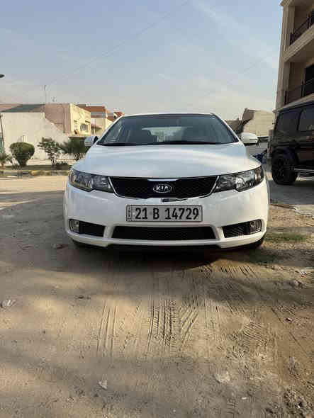 السلام عليكم كيا سيرتو خليجي ٢٠١٢مقفوله من الصبغ فقط بارد بسيط موضح بالصور ماشيه ٢٢٣لف محرك ١٦٠٠محرك جيد جدا كير جيد جدا تبريد ثلج تحكم استرين ويل كب ١٧مري شفط حساس خلفي شفتات استرين رقم سليمانيه جديد اتريد وكاله اتريد تحويل السعر ١١٣ورقه وبيها مجال عنوان بغداد اليرموك وأي استفسار هذا رقمي ***********
