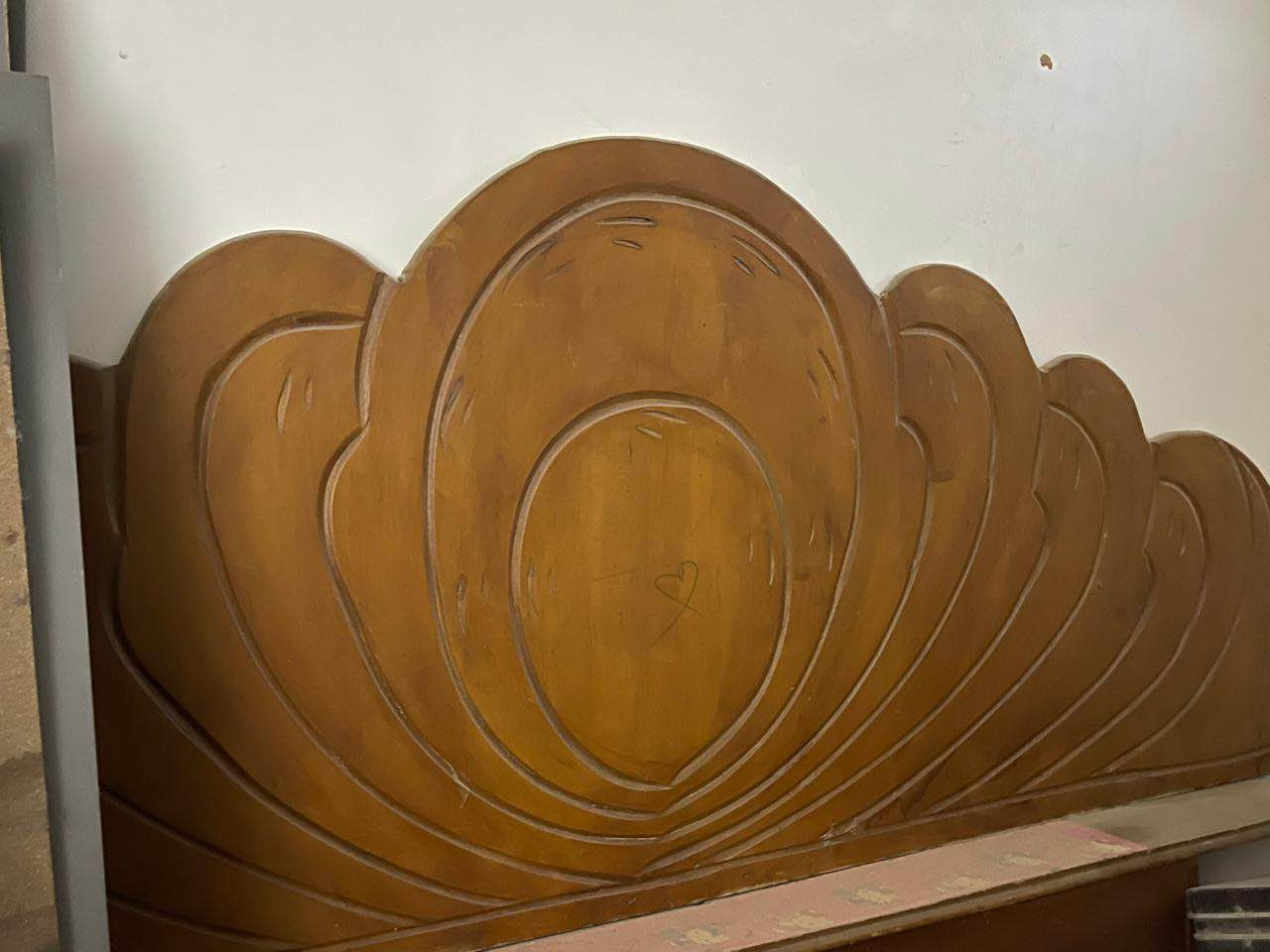 غرفه  صاج 
 
يحتوي على
 ( كنتور  4 ابواب   وميز  مرايا   وجربايه والتخت  وكومدي ) 

للاتصال *********** النجف, العراق
