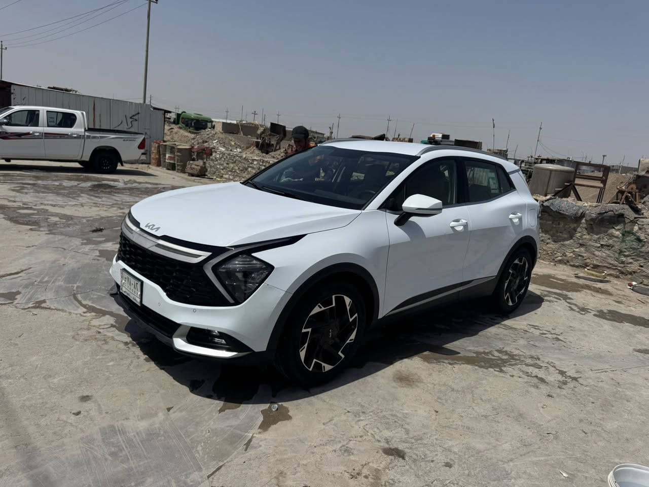 السلام عليكم 
كيا سبورتج 2023 
كفاله عامه من الحادث والبارد 
فول مواصفات عدا الفتحه 
شباك نيكل + إشاره تسلسليه 
بصمه
اوتو هولد 
4 وضعيات قياده 
شاشه عداد متغيره حسب وضعيه القياده 
أشاره مري 
مرايه كهرباء 
جام اوتو 
تبريد + تدفئة كشن 
تدفئه مقود 
حساس امامي + خافي 
شاشه جبيره 
داخل بيجي 
ماشيه 66الف حقيقي 
سياره جديده وخير من الله 
عنوانها سماوه 
السعر 212 قابل للتفاوض للجاد بالشراء


**إذا كنت صاحب هذا الإعلان وتريد حذفه لأي سبب، رجاءا أرسل رسالة إلى الدعم الفني**