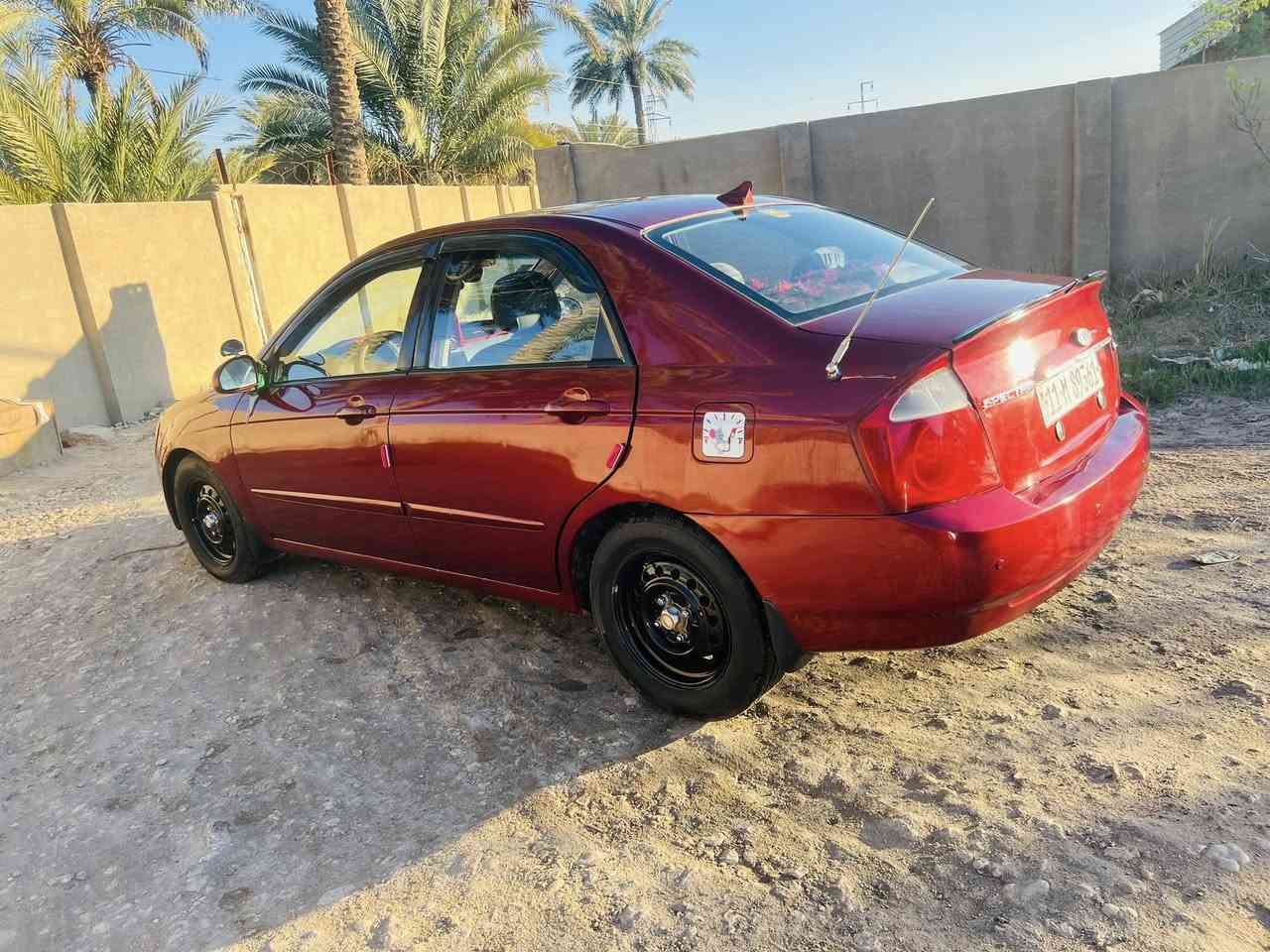 السلام عليكم سبكترا موديل 2004 للبيع مكينه كير تبريد فول السياره مال جناي مابيه نقص اي شي مكينه 2000 أمريكيتين بس بنيد مبدل مصبوغه عام الجماليه  السيارة نضيفه جدا للتواصل *********** غير متواجد ع الفيس
