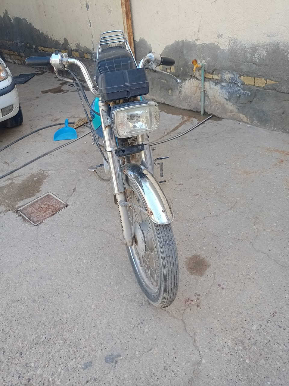 سلام عليكم 
دراجه البيع كلك كلك 
محرك. بي طكطكه يرادله كلجات كلجات يلعبن مسويات  طكطكه 
سعر ها 230بيها مجال 
***********
