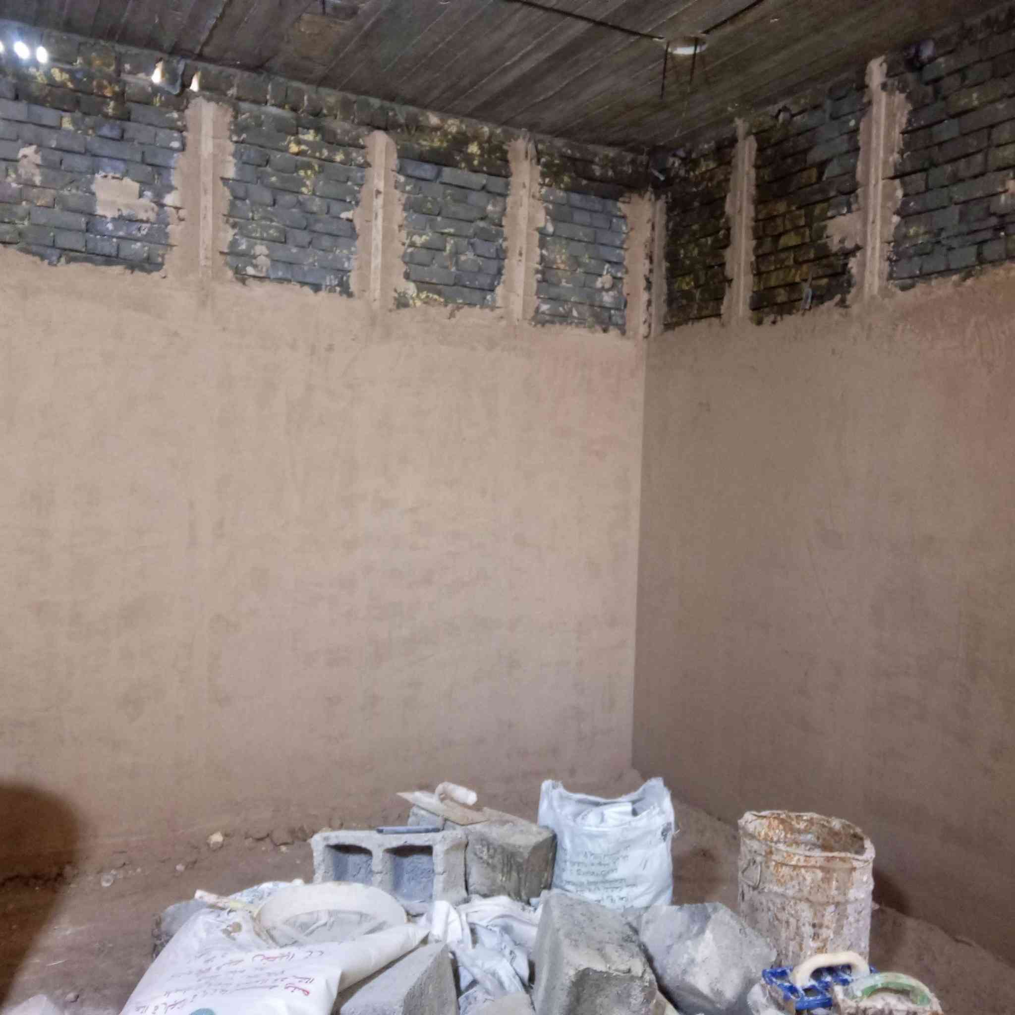 السلام عليكم متابعين الكرام
نموذج من عملي جص وبياض شغل نضيف دراجه اولى يا ستفسار حاضر بغداد البنوك   ***********
