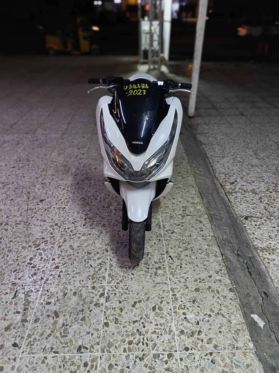 سلام عليكم دراجه بي سي إكس جيل الثالث الون ابيض صدفي اتراي رمبه
مكينه اكلاجات كفاله عامه وارد كوري استيرن اربع قطع 
بغداد حي النصر الاستفسار ***********
