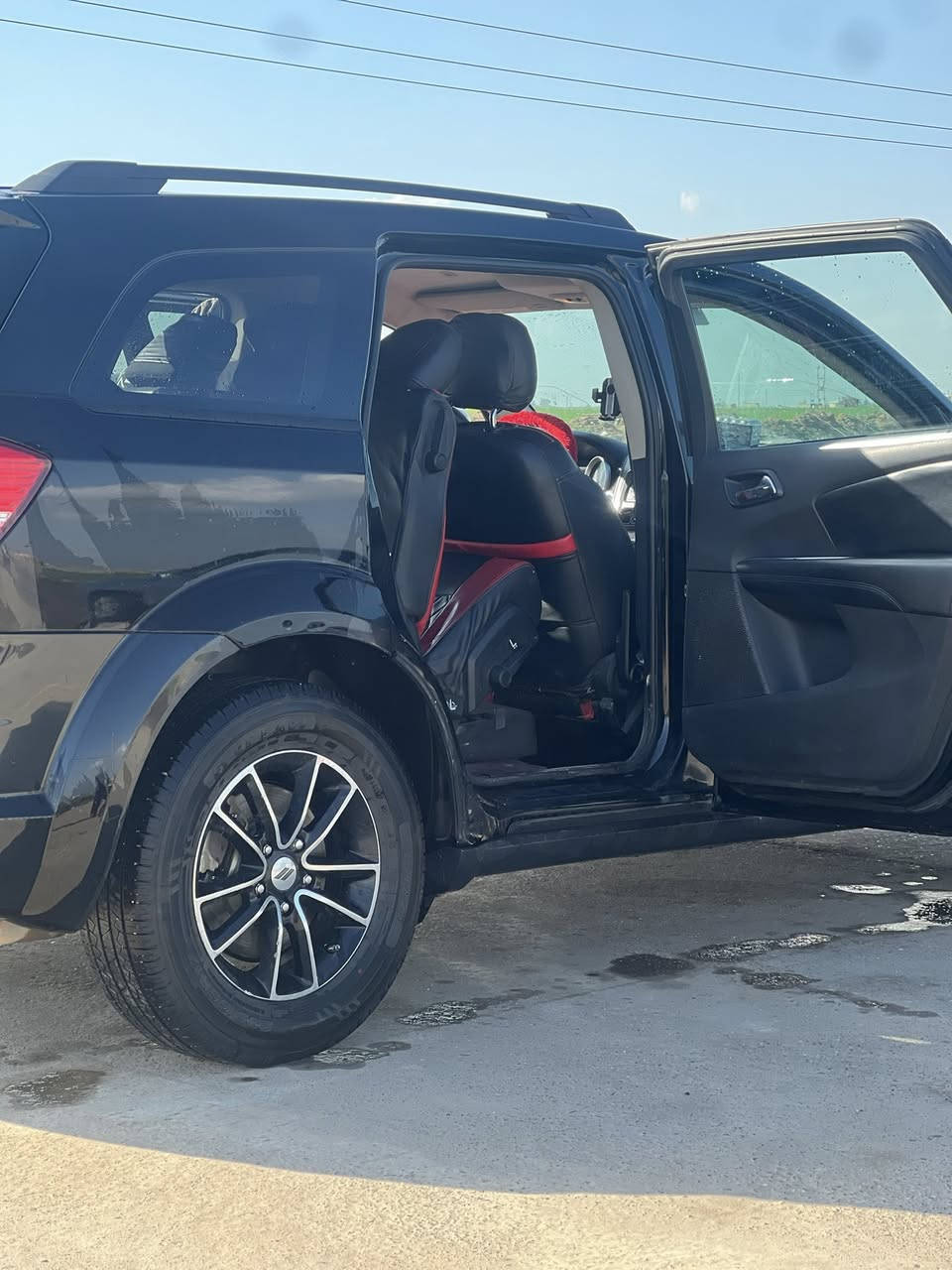 من بعد السلام
جورني موديل ١٨ 
محرك اربعه
السياره باقي تفاصيل خاص او اتصل 

سعرها ١٤٠ رقم سليمانيه 
***********
