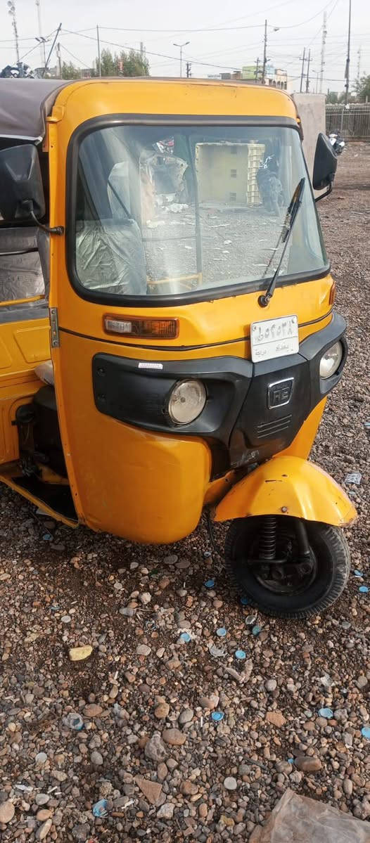 تكتك موديل ٢١ شهر ١٢ رقم وسنويه تحويل ثاني يوم
كير مكينة اكسل  لاتنقيص ولاتبخير كشر بي بارد بصيط 
تخم تاير 
مكان بغداد الغزاليه 
***********
