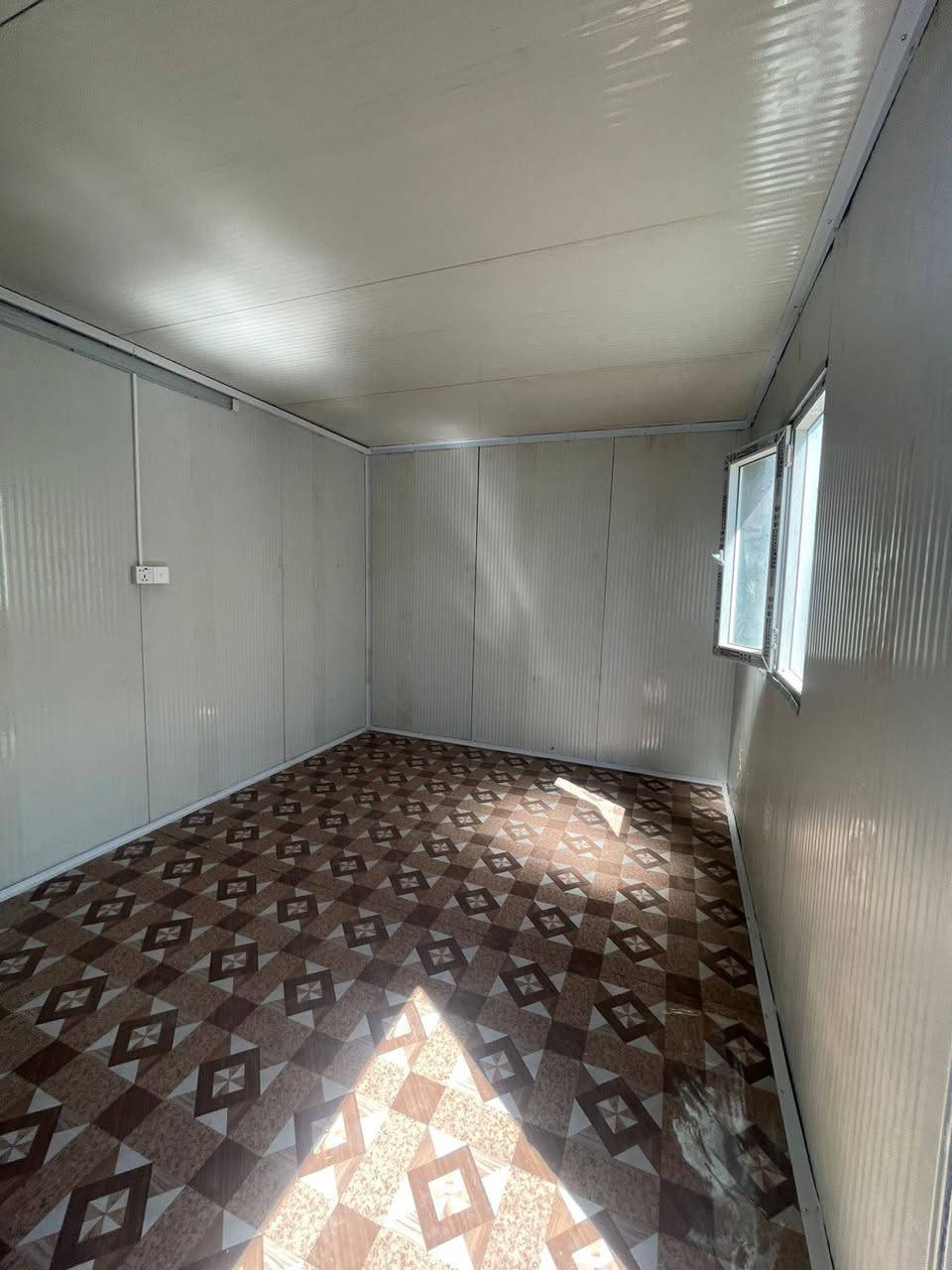 کرفان جاهز السعر مليون 300استفسار واتساپ ***********يتوفر توصيل
