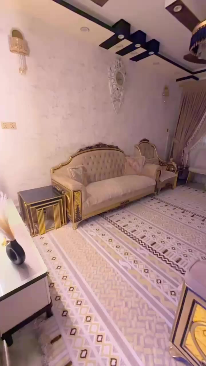 تخم عشر مقاعد مع طبلات ثلاثية للبيع نضافة ٩٠ بل مية مكان طالبية بيوت طاقة قرب كلية إدراة وقتصاد سعر ٧٠٠ بي مجال


**إذا كنت صاحب هذا الإعلان وتريد حذفه لأي سبب، رجاءا أرسل رسالة إلى الدعم الفني**