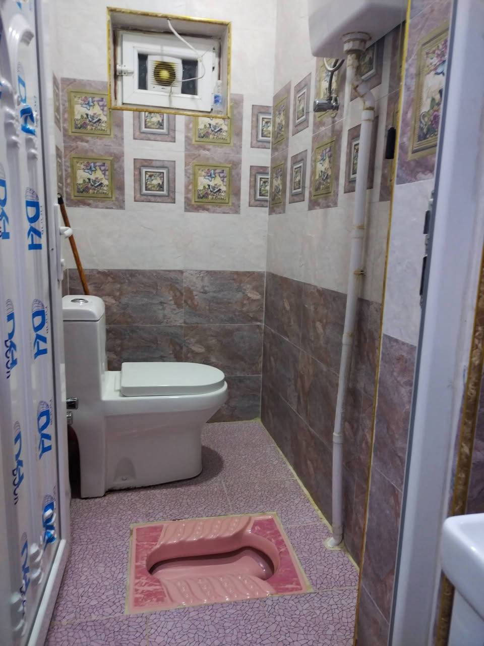 تحيه طيبه
وبعد

للبيع في حي الحسين
بغداد
بيت ١٥٠ م
٤ غرفه نوم وصاله كبيره ومطبخ وبالكون وبيتونة
بناء حديث
البيع والشراء بلنيه
والحمد لله
***********
واتساب
