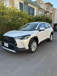 كورلا كروس  2024  هايبرد وبانزين  تجميع الصين  ماشية 37  بيها اربع رصع...