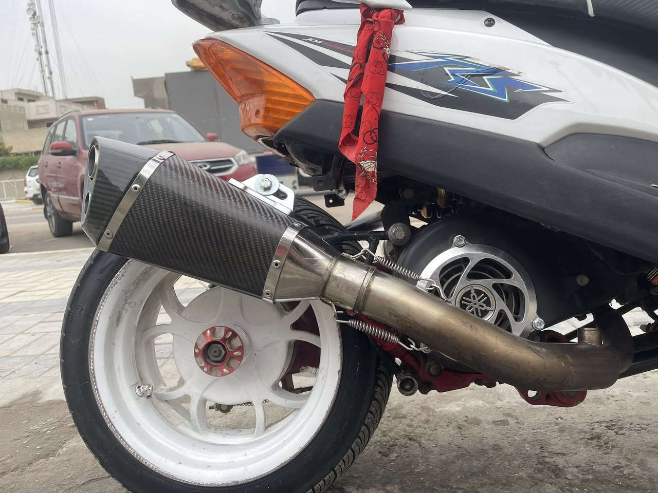 السلام عليكم
دراجه عدله مزوده شغل درجه اوله عل ايدي 
شاصي شغل : علي الياباني
مكينه سكنس 63  
كور TT MARC
كلجات رياضي امامي خلفي اصلي
عنبار ناينسون ويده امامي
سلف رياضي 
ستيرن اصلي 3 قطع
عضمه سكليتر رياضي اصلي
يده بريك خلفي رياضي اصلي
قطره اكسل ودهن رياضي اصلي
ستاند نيكل صفح اصلي
قبق فلاوين اصلي 
صلنصه كاربون اصليه 
كابريتر قفاز 
ويل خلفي عنكبوت اصلي 
سبايدر عمل فايبر 
فج و فلنجه رياضي اصلي
صدر امامي رياضي اصلي
دشبول جبلي بس مشاده
ردايتر كامل اصلي بس تشده
دراجه قويه كلش مكلفتني هواي
وابو المصلحه يعرف الغراض البيهه وكل قطعه بيهه اصليه 
مراوس او بيع 
 السعر 12$ 
***********
مكاني بغداد المنصور
