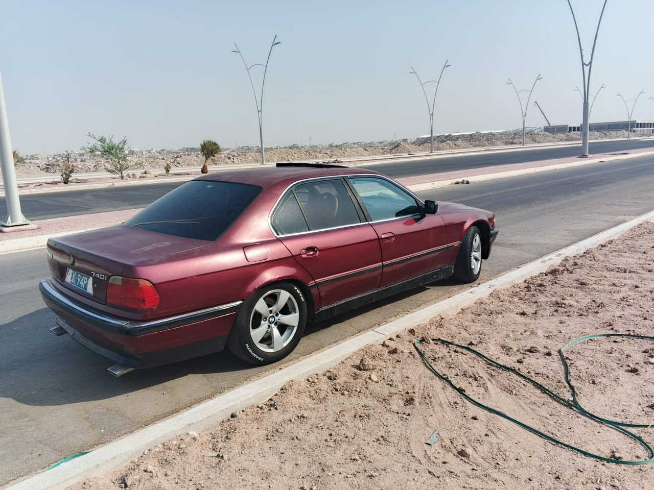 سلام عليكم بي ام خفاش مسكر 740 مديل 1995 
كير مكينه حلوات حداديه نص عمر تبريد تدفئه شغال مسجل ومضخم صوت شادلها 
رقمها بصره تحويل ثاني يوم 
راعيها يطلب ورقتين يطيحن من سعر 
كشرها شوي تعبان شوفت عينك 
تخم تاير قبل 3 اشهر شاده 
سياره 8سلندر 
سعرها 48 وبيها مجال 
مامتواجد نت خابرني وبخدمتك 
 بكاني البصره العاليه ***********
