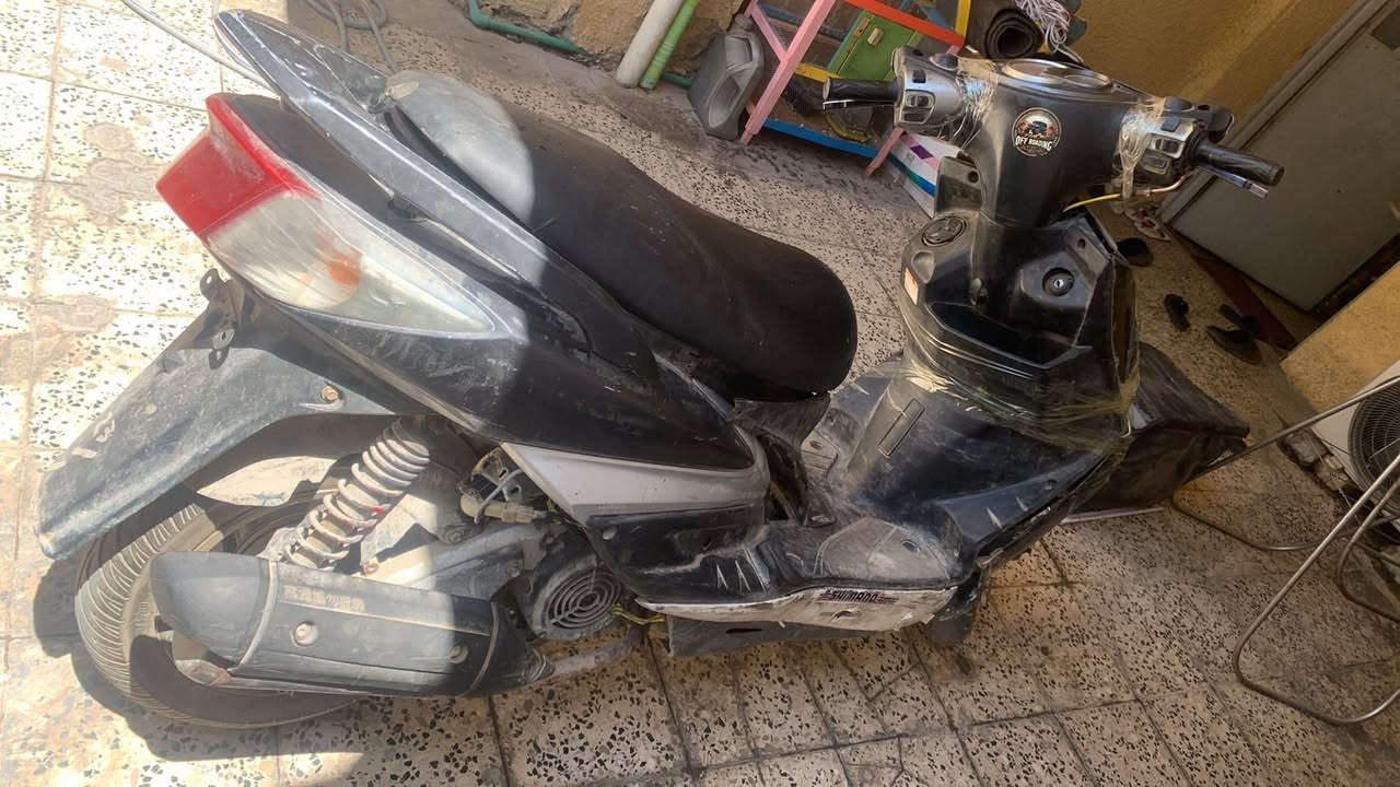 سلام عليكم سكنس فحل محوره كابريتر ايراني شغاله كلشي ما بيها دراجه خير من الله فقط الكفر لامامي مبين بل صوره 
***********
