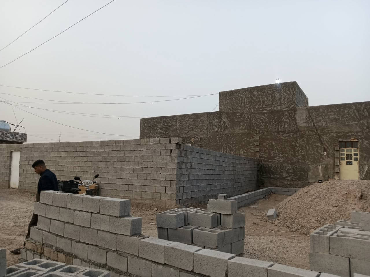 يعلن #مكتب المرتضئ للعقار
عن توفر مشتملات عدد 2  
يحتوي كل مشتمل ع غرفتين نوم وصاله ومطبخ
جاهزات للسكن
المساحه الكليه 800متر 
يتوفر جميع الخدمات
سعر المشتمل الواحد 28مليون وقابل للتفاوض

للمزيد من التفاصيل زياره مكتب المرتضئ للعقار في الرمادي قرب الطاحونه او الاتصال ع الرقم التالي

***********
#المتابعين
