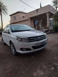 جيلي MK • ٢٠١٣ • صبغ كامل