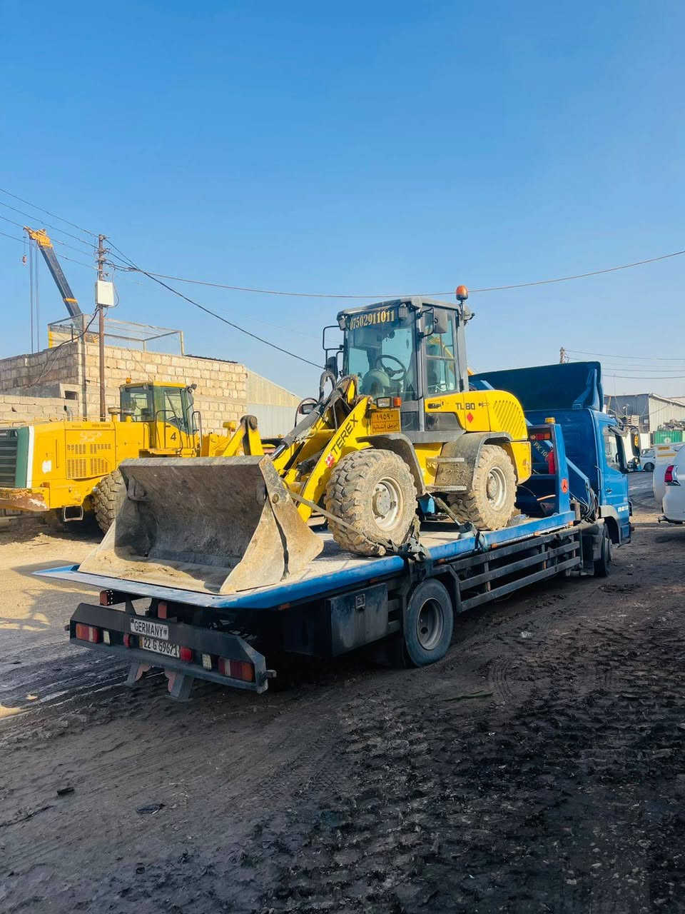 للبيع اتيكو مديل ٢٠٠٧ سطحه طول ٦.٢٥ جكين + كرين ٢ اسلايت مكفوله رقم اربيل انكليزي السنويه جديده الهزه تسقط الشهر الخامس بأسمي شرط التحويل  ت*********** مكان السياره البصره القرنه
