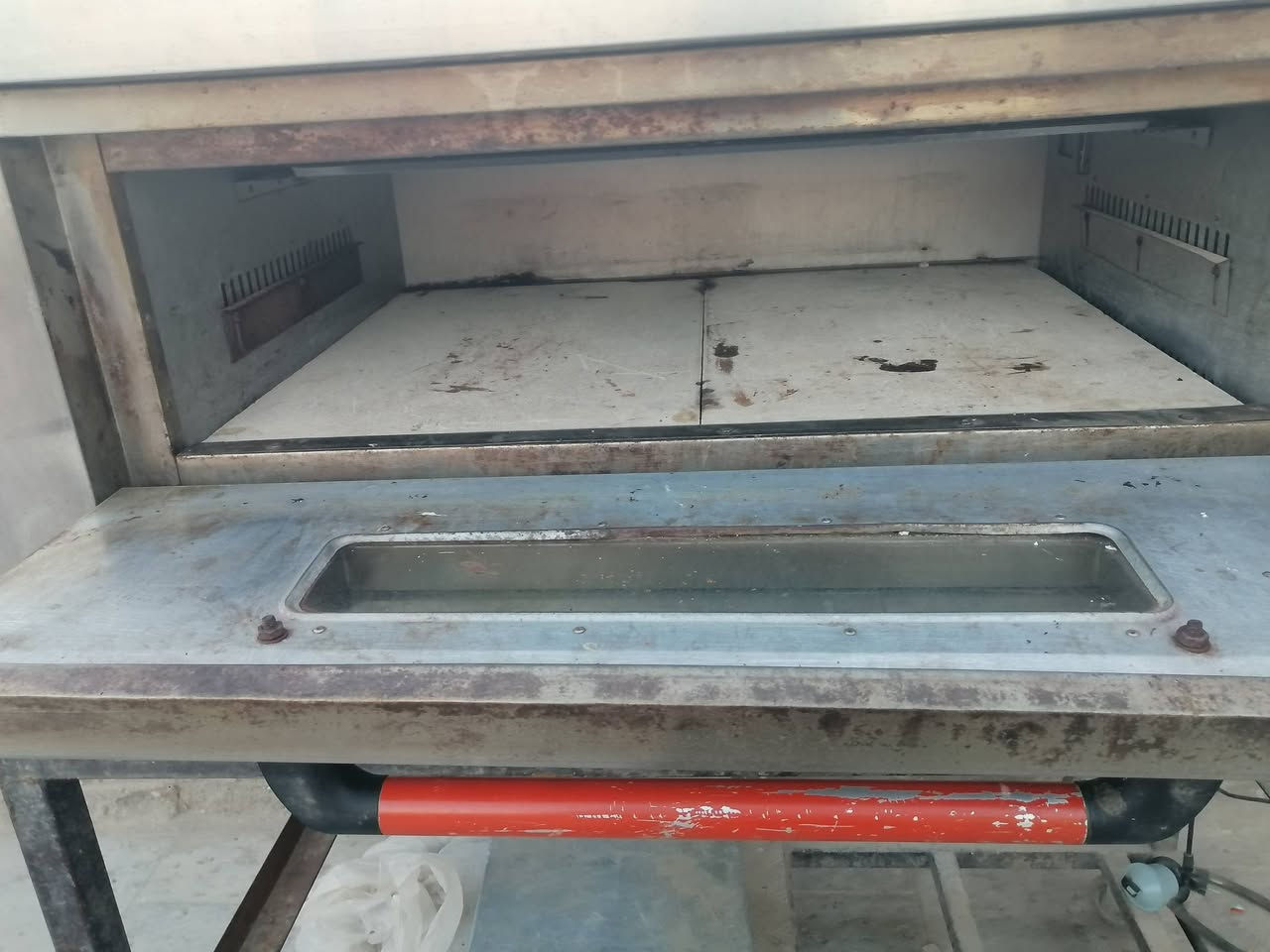 فرن كهربائي نضيف اخو الجديد ٥٠٠ اوبي مجال مكاني الناصرية ***********
