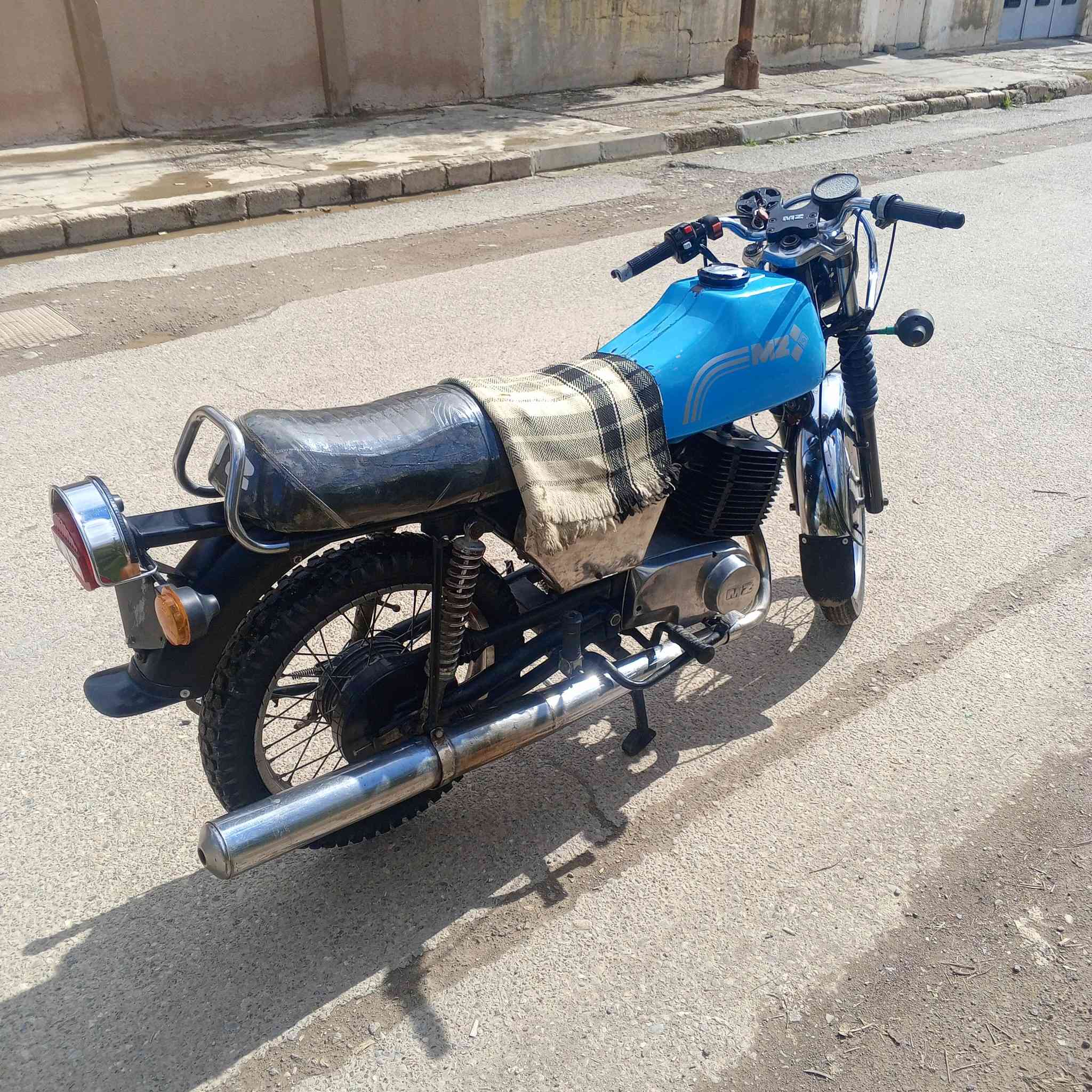 السلام عليكم دراجه MZللبيع تعميره جديد بدون رقم كهربائيات كله شغاله جديد ماطور كلشي ما يعوزو سعرو 900بي مجال مكاني موصل الخاص مفتوح


**إذا كنت صاحب هذا الإعلان وتريد حذفه لأي سبب، رجاءا أرسل رسالة إلى الدعم الفني**