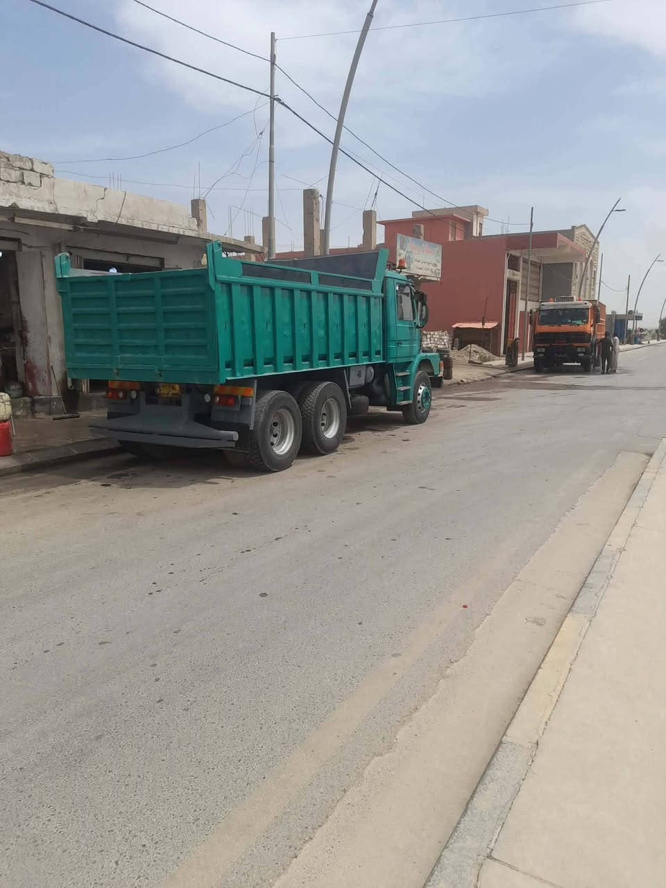 السلام عليكم للبيع سكانيه112 مكينه12 ونص لاتنقيص ولا بخار ، كير 5/5 رقم اربيل شاصي مكفول  للاستفسار الاتصال على الرقم ***********
