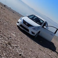 نيسان سني مصري موديل 2024 ماشيه 56 السياره بيها شخط بالجاملغ الخلفي كد...