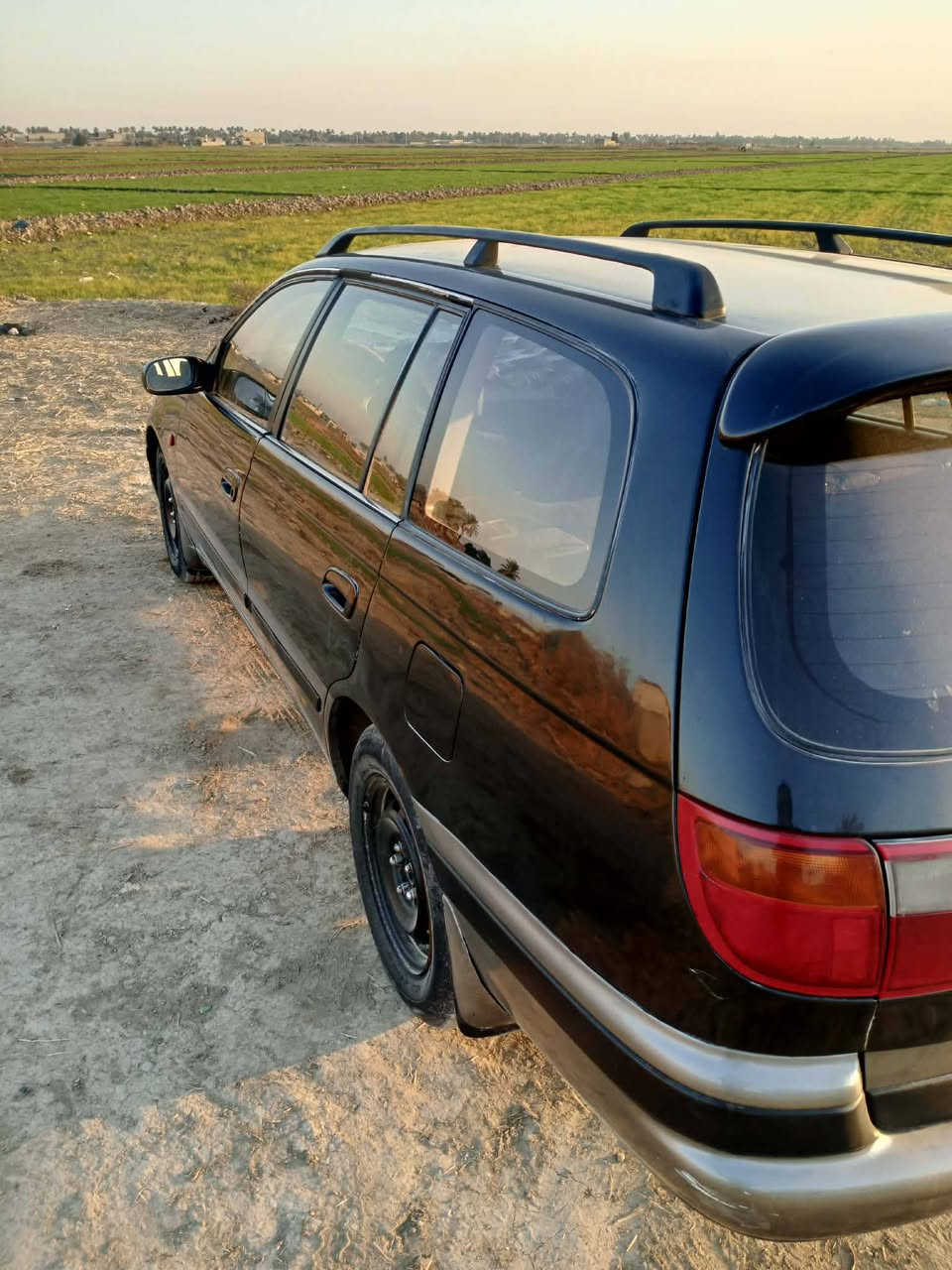 اسلام عليكم كارينه موديل ٩٣مكفوله المكان نجف ناحيه الحريه امداور ثاني يوم مكلف بل نشر رقم صاحب السياره(***********)
