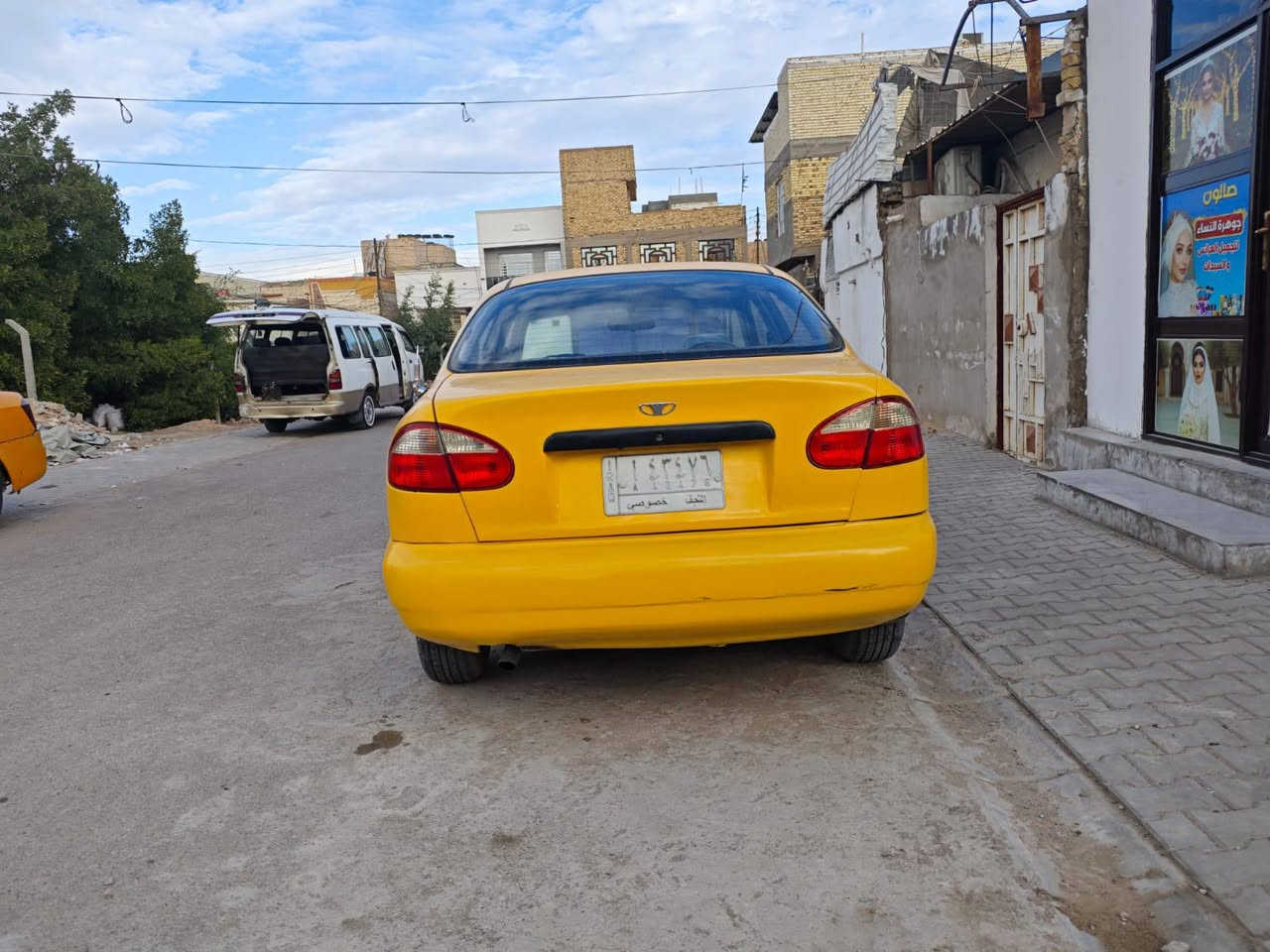 سلام عليكم سياره دايو للبيع موديل 1999✅ كشرهه كل ضربه ما بي معمر تخم تاير جديد مكينه تجفيت جديد حداديه جديده ✅
ملاحظه السياره راعيهه يطلب 5 ورقات ابيع صافي 25 ورقه / تريد ✅راعيهه وراك 20 ورقه 
السياره ✅0 غرامات مصفره العنوان الحيدرية خان النص الاستفسار اكثر الاتصال على الرقم ✅***********
