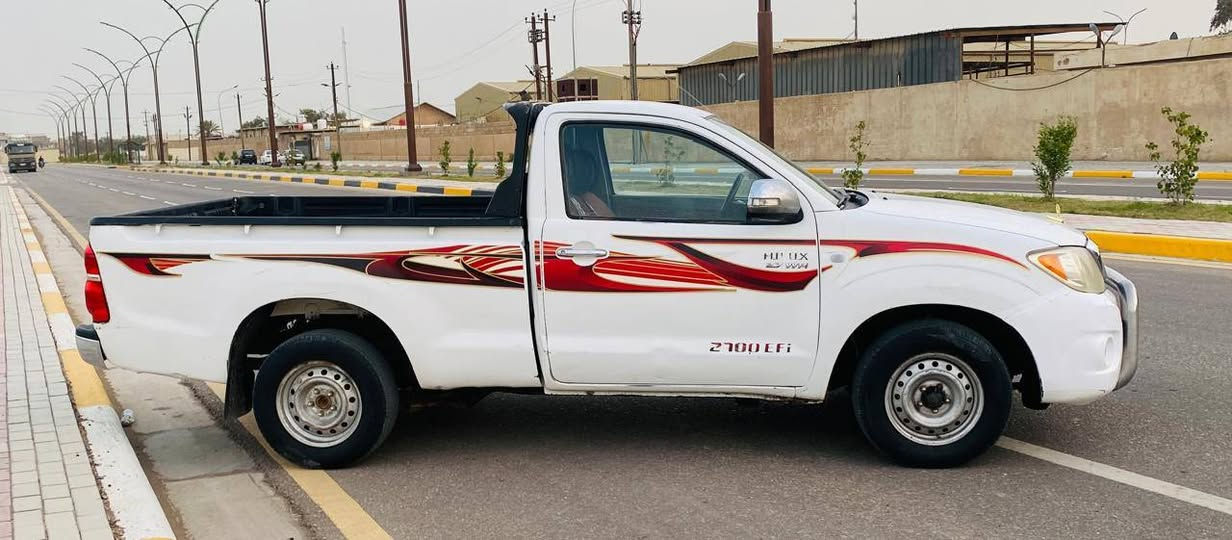 السعر93الاستفسار***********تيوته فلاونزه 2006 سعودي تك قماره السياره بيهه مكانات صبغ  مكفولات مكينه كير شاصي اكسن تبريد ثلج حداديه شاشه كامره دواره داخل احمر جديده تخم تاير داخل  رقم نكليزي سنويه 2029 مكان السياره كربلاء
