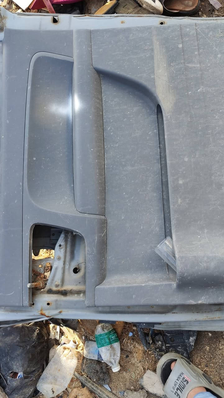 السلام عليكم جام صفحه اليمنه باب العبري والسلايت وبطاين وقفلات للبيع سعرهن كلهن شلع ب175 قفل مكاني بصره ابو الخصيب رقمي ***********
