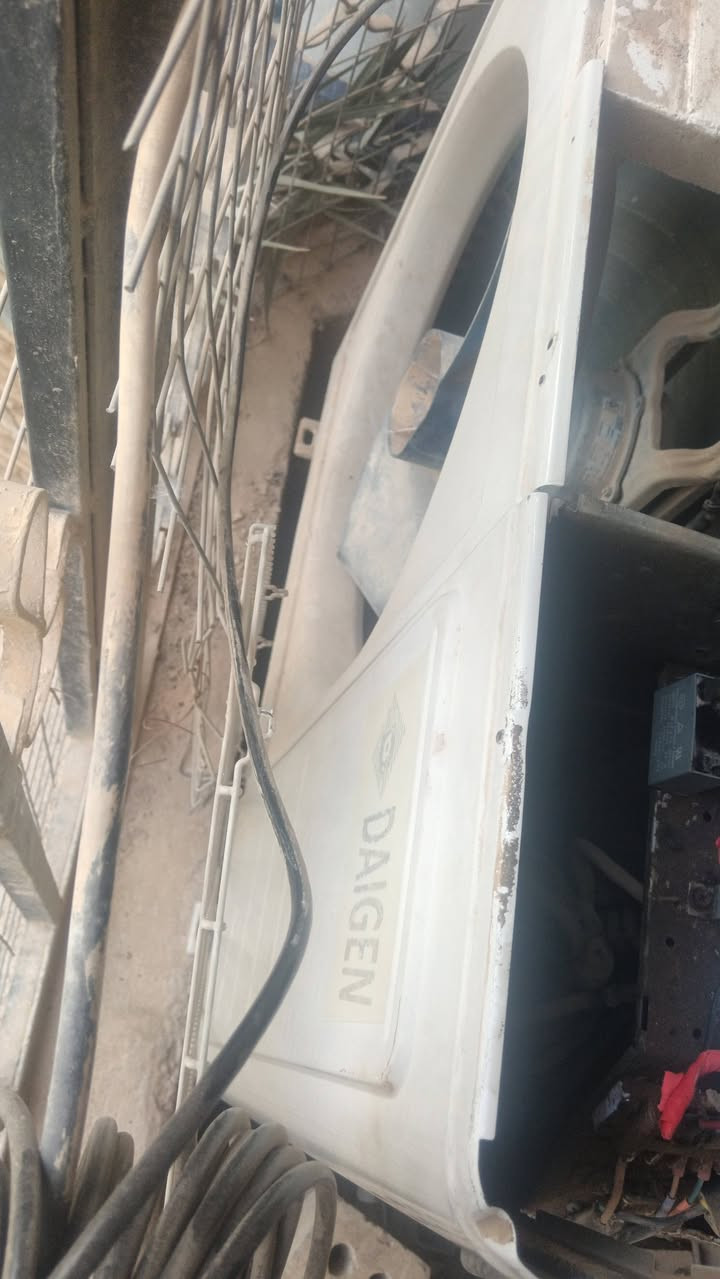 سبلت طن ونص دايكن شغاله وتبريد جيد بس المروحه مالت القطعه الخارجية لا تعمل ب ١٥٠ الف عنواني نجف


**إذا كنت صاحب هذا الإعلان وتريد حذفه لأي سبب، رجاءا أرسل رسالة إلى الدعم الفني**