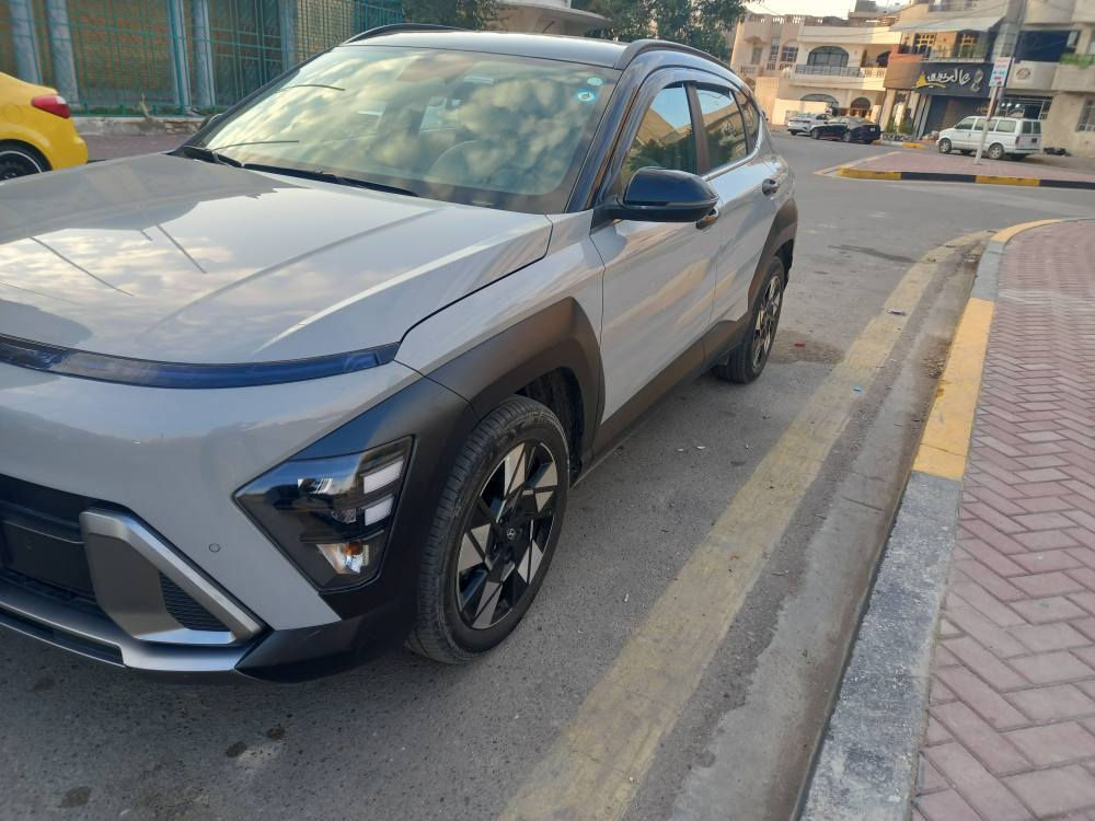 بسم الله الرحمن الرحيم     هونداي كونا هايبرد بنزين + كهرباء. موديل..2025..رقم بغداد الدولي الجديد هزة جديدة تحويل ثاني يوم محرك حجم  1600..فول عدا الفتحة .ماشية. 4.الاف..كيلو..بصمة كشنات كهرباء تبريد قطعتين نيمتروك استيرن  تشغيل عن بعد ترحيب عن قرب. كير جنل..لمس..شاشة كبيرة كامرة دوارة راذارات جانبية بالمري راذار امامي حساسات امامية وخلفية مانع اصطدام توقف ذاتي  واير ليس شحن..اربع انظمة قيادة تحديد مسار كروز سرعة سياقة ذاتية سايد بريك كهرباء..وتوجد مواصفات أخرى....السعر...168.$.ورقة..وبيها مجال.بسيط..للإستفسار.............***********...يوجد واتس اب ..او مراوس حسب القناعة. بغداد, العراق
