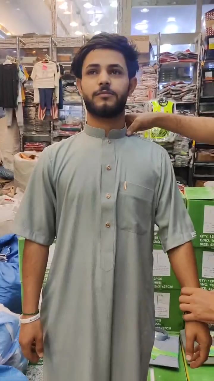 عيوني متابعينا ✨❤️‍🔥 
يم محلات عالم الملابس الموديلات ما تخلص 🔥💯
كلابية رجالية توفرت قياسات والوان كاملة 
الموديل الاول 
قياسات (56 الى 62)
سعر درزن 96 الف 😍 
الموديل الثاني 
سعر درزن 102الف ✨ 
مديل الثالث
سعردرزن 96 الف 
مديل رابع
سعر درزن 96 الف ❤️‍🔥 
يوجد توصيل البصرة وجميع المحافظات✨


**إذا كنت صاحب هذا الإعلان وتريد حذفه لأي سبب، رجاءا أرسل رسالة إلى الدعم الفني**