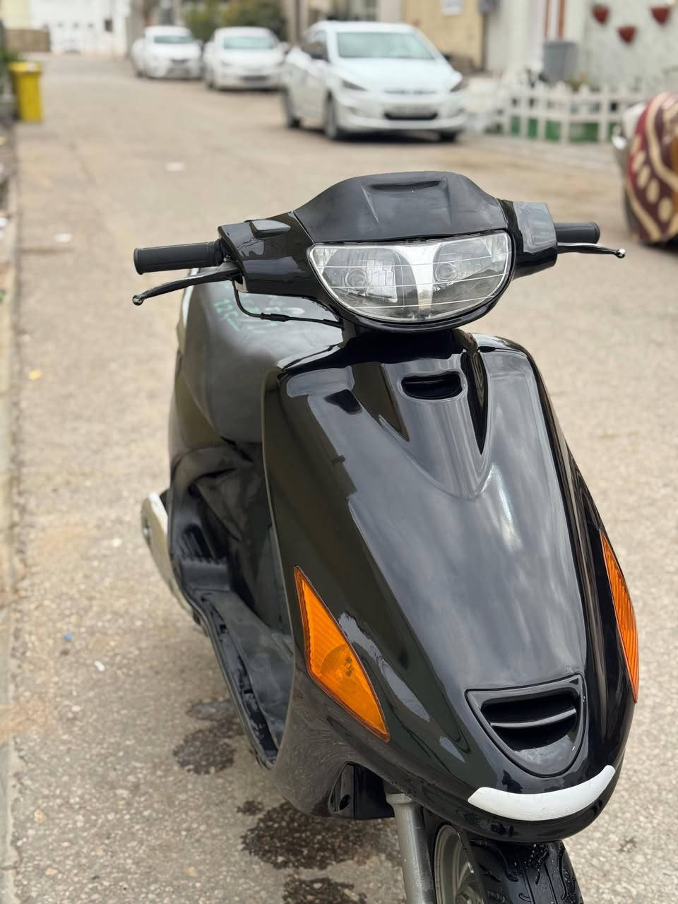 السلام عليكم دراجة فراشة مال حاوية مكفولة كفالة عامة كلشي بية شغال اي نقص مابية محرك مامفتوح السعر 550 وبية مجال لشراي يتصل مكاني نجف ***********
