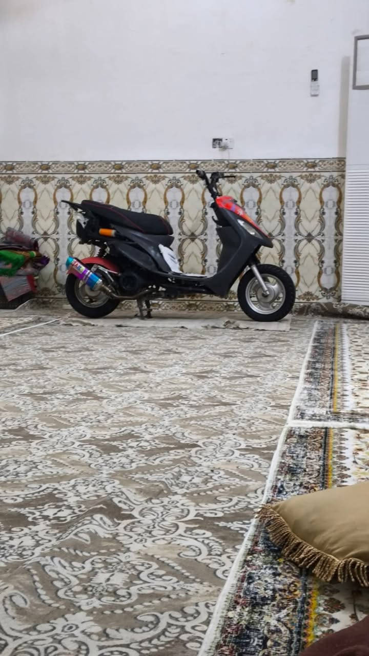 سلام عليكم دراجه للبيع شرط الفحص مكينه 55 دراجه تخبل من كهربائيات ومكينه للتواصل خاص ابو عله الواتساب  ***********
والاتصال عل رقم ***********
