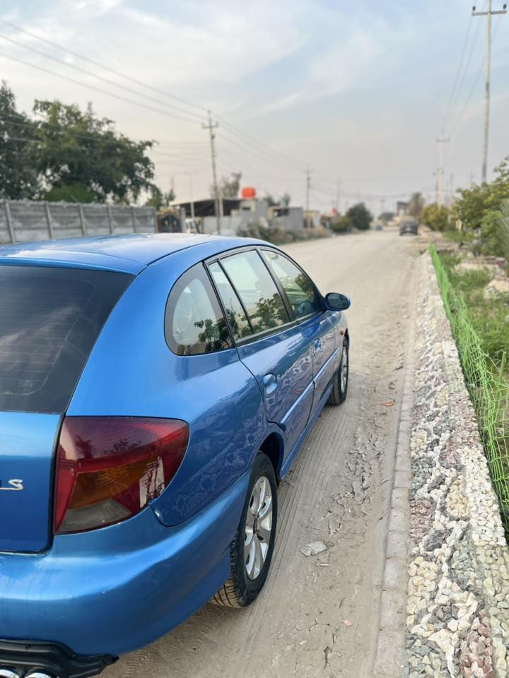 السلام عليكم ورحمة من رخصه الادمن للبيع كيا ريو ٢٠٠٢ السياره جاهزه من كير ومكينه وحداديه وتخم تاير مكفولات السياره خير من الله رقم بغداد انكليزي هزه وسنويه وأرقام جدد كير اوتوماتيك كهربائيات كله شغاله السياره مابيه حادث  
السعر ٤٢ وبيه مجال 
الهاتف ***********
مكان السياره بابل محاويل قريه الفنديه مقابل بانزين خانه الفنديه 
مامتواجد على الفيس مكلف بل نشر
