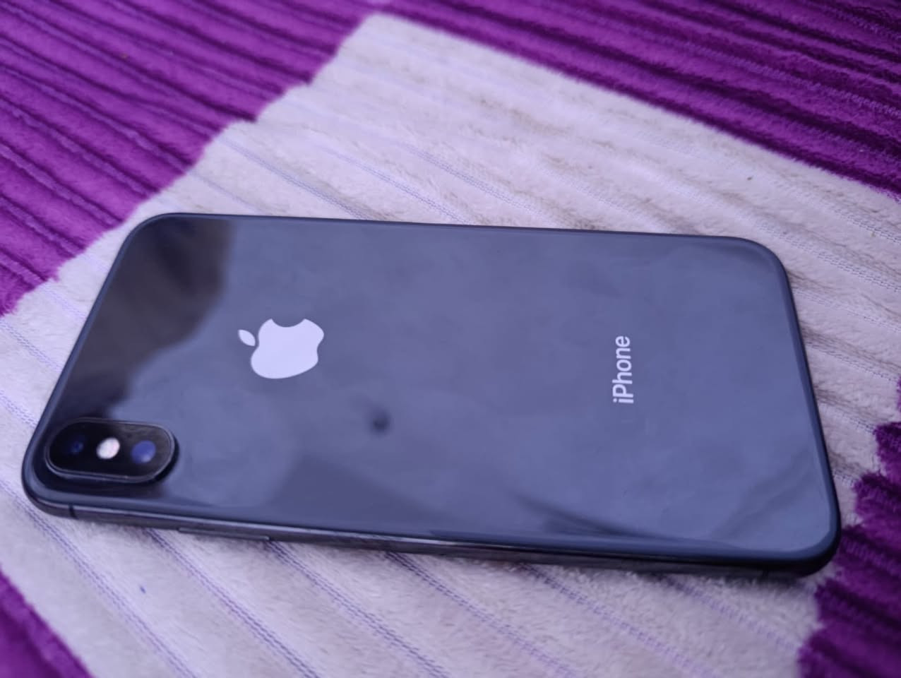 اسلام عليكم ايفونXبطارية 100 شاشة مبدلة فيس ايدي شغال الذاكرة 256سعره 175 الف مكاني بغداد مدينة الصدر الرقم ***********
