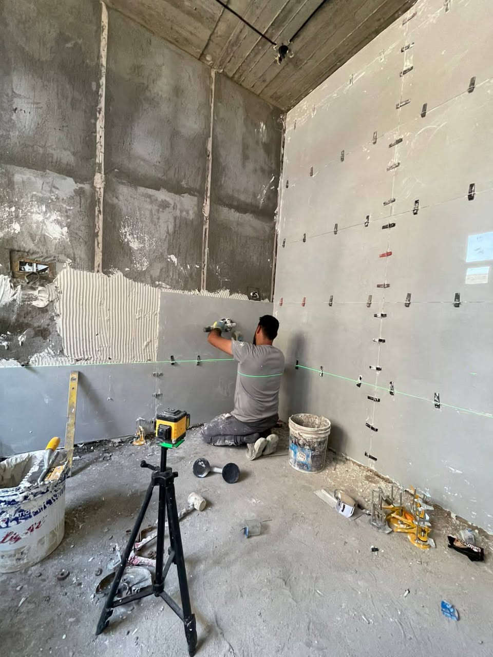 متفرغ حالين مكاني زعفرانيه ***********
