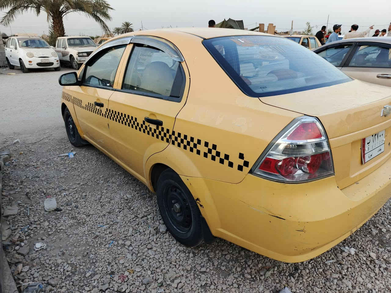 السلام عليكم لبيع اافيو خليجي فول عادي سيار جاهز وخير من الله مكفول من كلشي مصفر هيه وغرامت سنوي جديد تحويل موباشر موديل،11 سيار لا صبغ ولا صرب سعر 45 مكان سيار كربلاء 
***********
