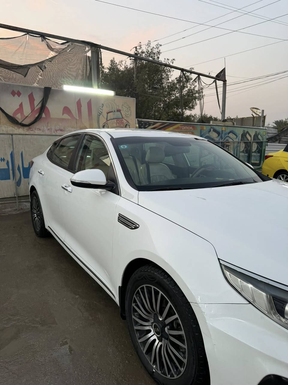 السلام عليكم
كيا اوبتيما موديل 2019 خليجي مكفوله كفاله عامه
رقم بغداد بأسمي تحويل ثاني يوم مكينه 2000 دوش
فول مواصفات عدا البانوراما
تبريد قطعتين ، جنطه ذكيه ، حساسات اماميه خلفيه ، مري شفط ، شاشه كبيره ، السياره فول مواصفات 

للاستفسار والاتصال 
***********
