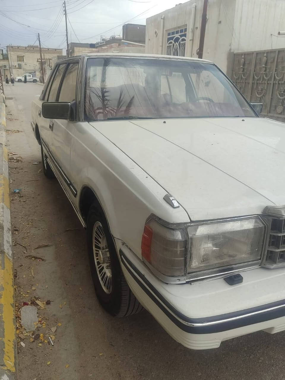 السلام عليكم سوبر موديل 85 سنويه ال 29 سياره مال جني مكينه وكير ثنين ونص جداد تخم تاير جديد حداديه وره وكدام جديد اربع جام يصعد وينزل تقفل على السويج كهرباياتها شغاله ماكو شي بيها مايشتغل السياره نقصها بس التبريد فقط عده التبريد مابيها نقص سياره الي ياخذها بل عافيه علي والشراي يخابر مامتواجد على الفيس السعر 

////42////

***********
