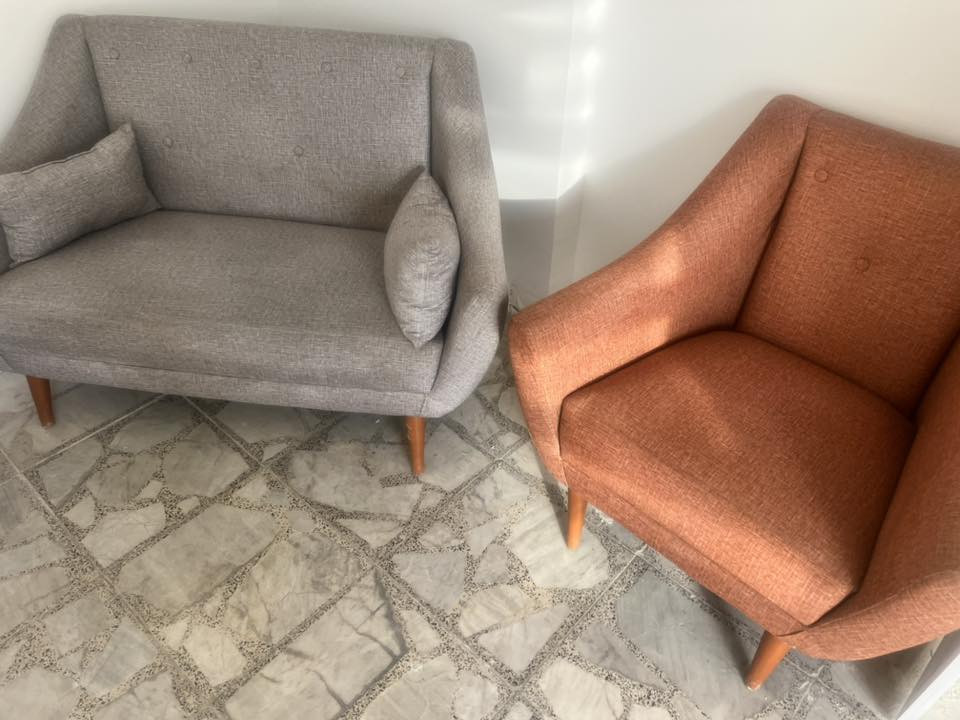 تخم ٧ مقاعد مستعمل
للبيع  ب ١٥٠ الف قفل 
المكان بغداد ***********
