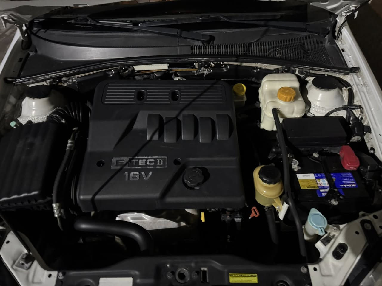 السلام عليكم اوبتره موديل ١٢ ماشيه ٧٤ سياره كلهه على وضع الشركة تايرات وكاعيات الشركه بيهه سياره جديده احلى من الصور وماحاجه احجي عنهه بسمي سياره بغداد عنوانهه صار بيهه بين الباب الخلفي والجاملغ كلير اثر دحكه بسيطه سعرهه ١٠٠ شده وبيهه مجال حك جيتك استفسار 📞 ***********
