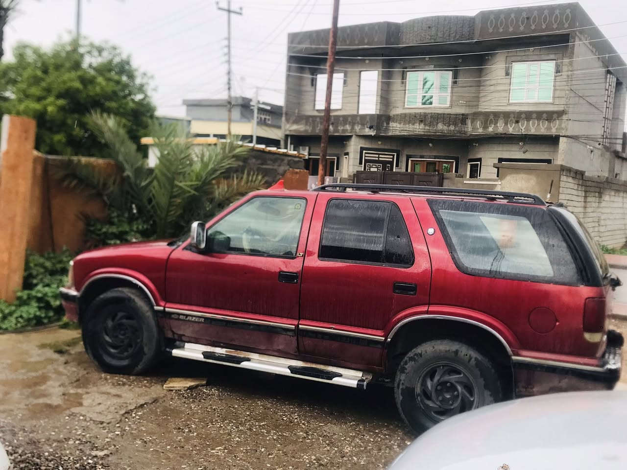 شوفر ليت بلايزر🎁
#شوفرليت
                   👍🏻BLRZER

موديل 1995  
گير ومحرك ملكه ڤيڤيتي نشاط فول 🚀
كهربائيات كلها شغاله 
السيارة حيل نضيفه
مسجل شاشه سماعات جدد🔊
تواير جدد🛞
لايت عالي ناصي شغالات 
قرفه نضيفه
رقم نينوى فحص 
السعر 45 وبيها مجال شي قليل
او مراوس بي ام 525 كبس أوتوماتيك
حسب الاقتناع❤️
مكان السيارة 
صلاح الدين الشرگاط الخصم 
الخاص مفتوح


**إذا كنت صاحب هذا الإعلان وتريد حذفه لأي سبب، رجاءا أرسل رسالة إلى الدعم الفني**